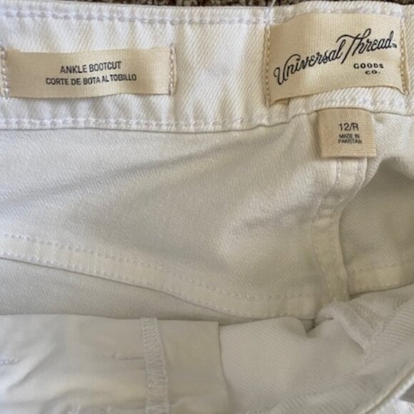 UNIVERSAL THREAD High Rise White Cropped Denim Jeans Sz 12 - Picture 9 of 13